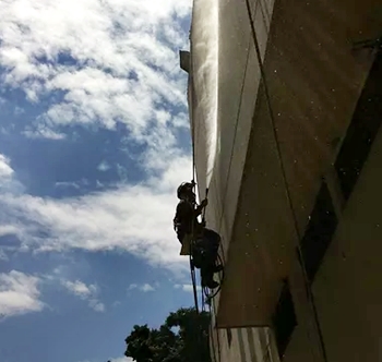 Lavado de fachada a presión